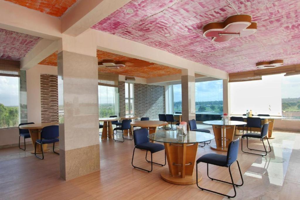 Hotel Airport Residency Bangalore Devanahalli Exteriör bild