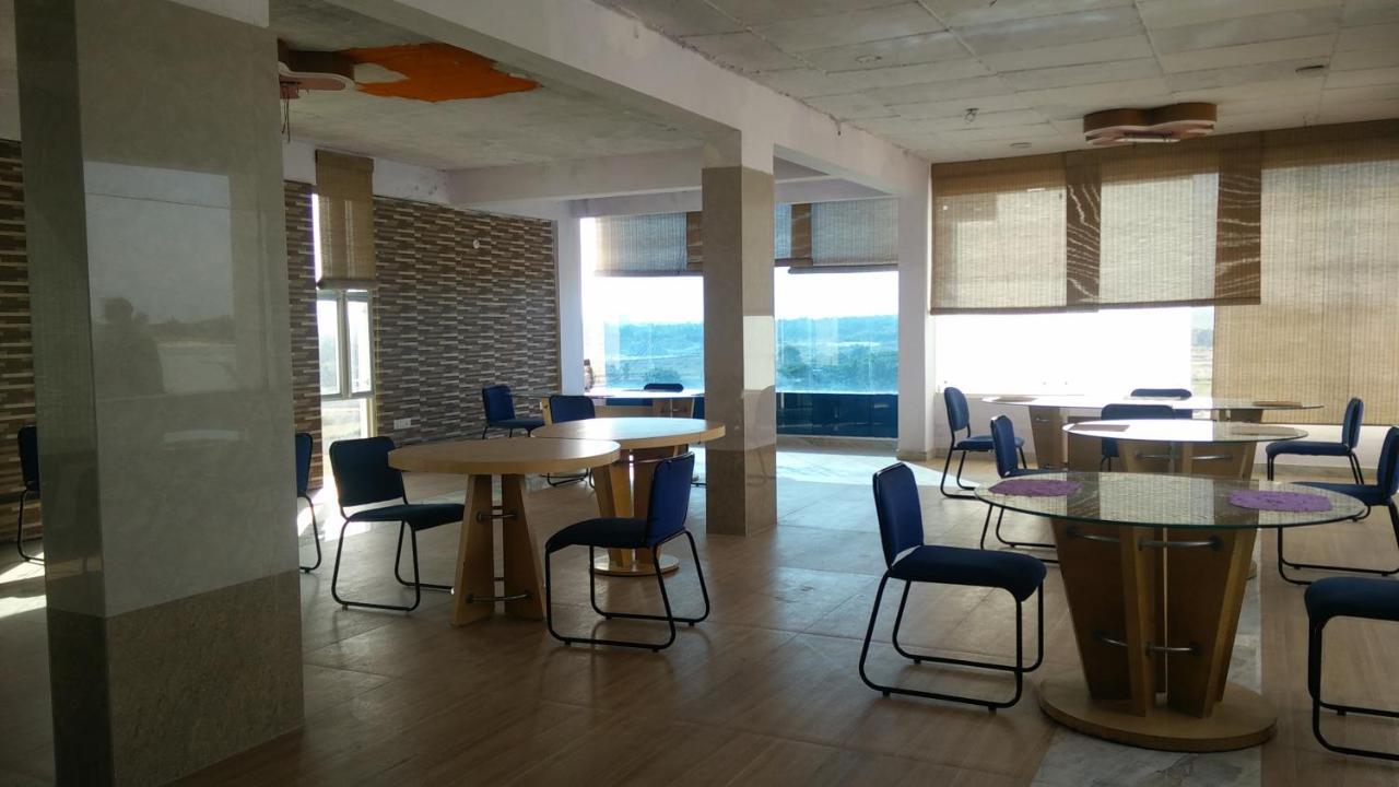 Hotel Airport Residency Bangalore Devanahalli Exteriör bild